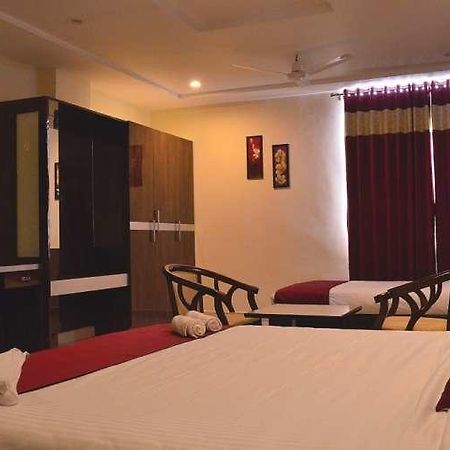 Hotel Olympia Inn Hyderabad Bagian luar foto