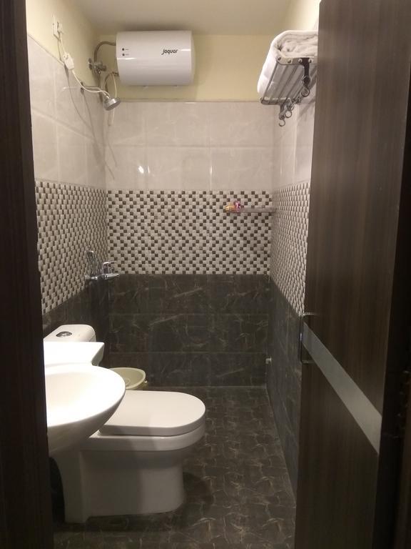 Hotel Olympia Inn Hyderabad Bagian luar foto