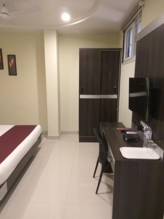 Hotel Olympia Inn Hyderabad Bagian luar foto